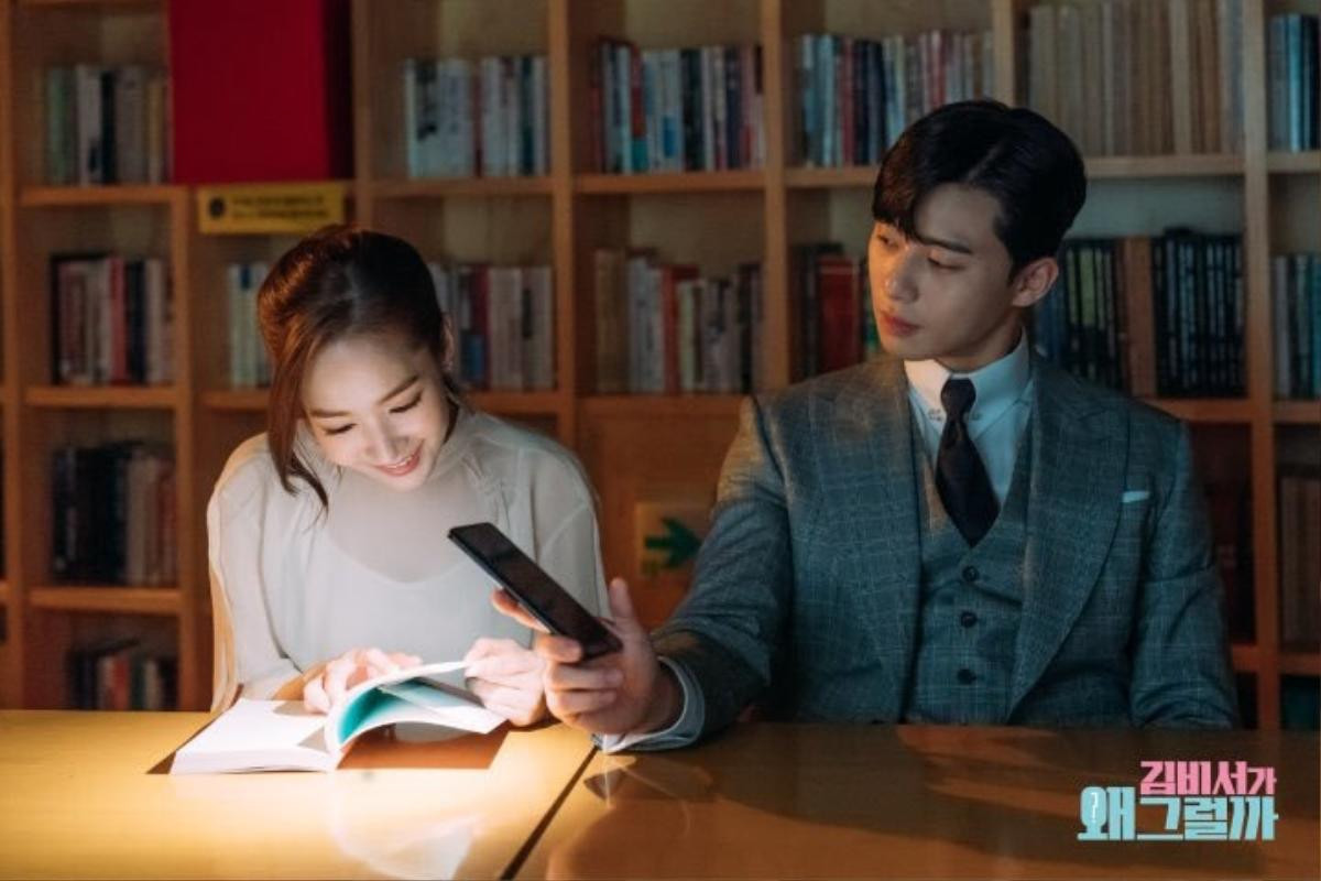 Loạt khoảnh khắc ngọt ngào của Park Seo Joon - Park Min Young trong 'Thư ký Kim' - Fan muốn tin họ không hẹn hò cũng khó Ảnh 18