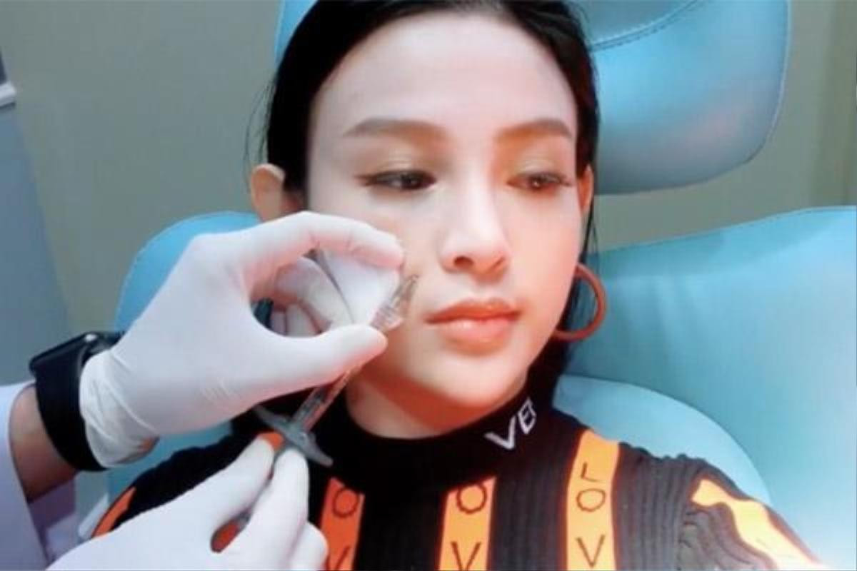 Huyền Baby gây sốc khi đăng tải clip tiêm filler để giữ khuôn mặt không tuổi Ảnh 3