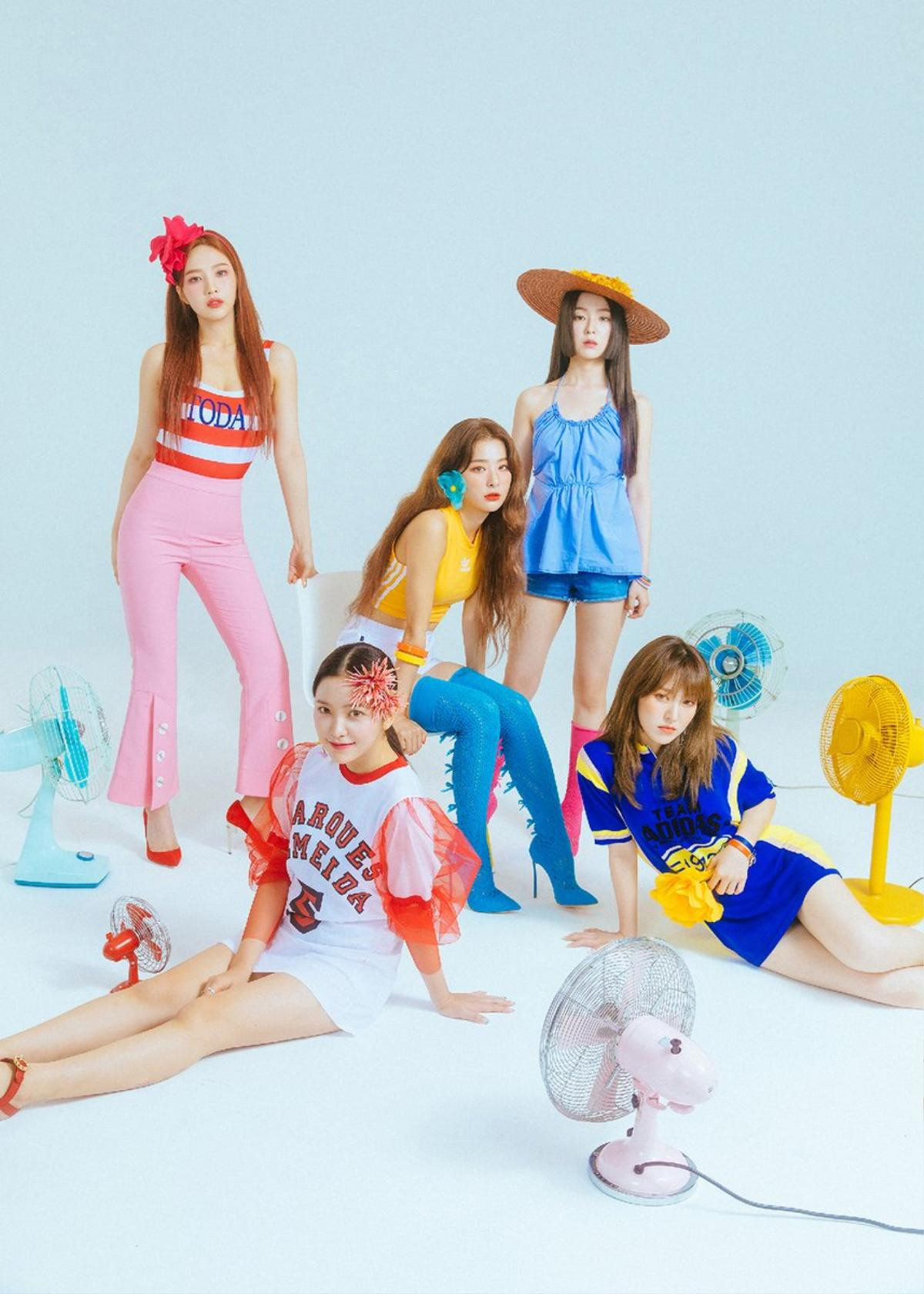 Body quá đỉnh và nhan sắc quá ảo của Red Velvet mùa comeback tháng 8 khiến fan run rẩy Ảnh 16