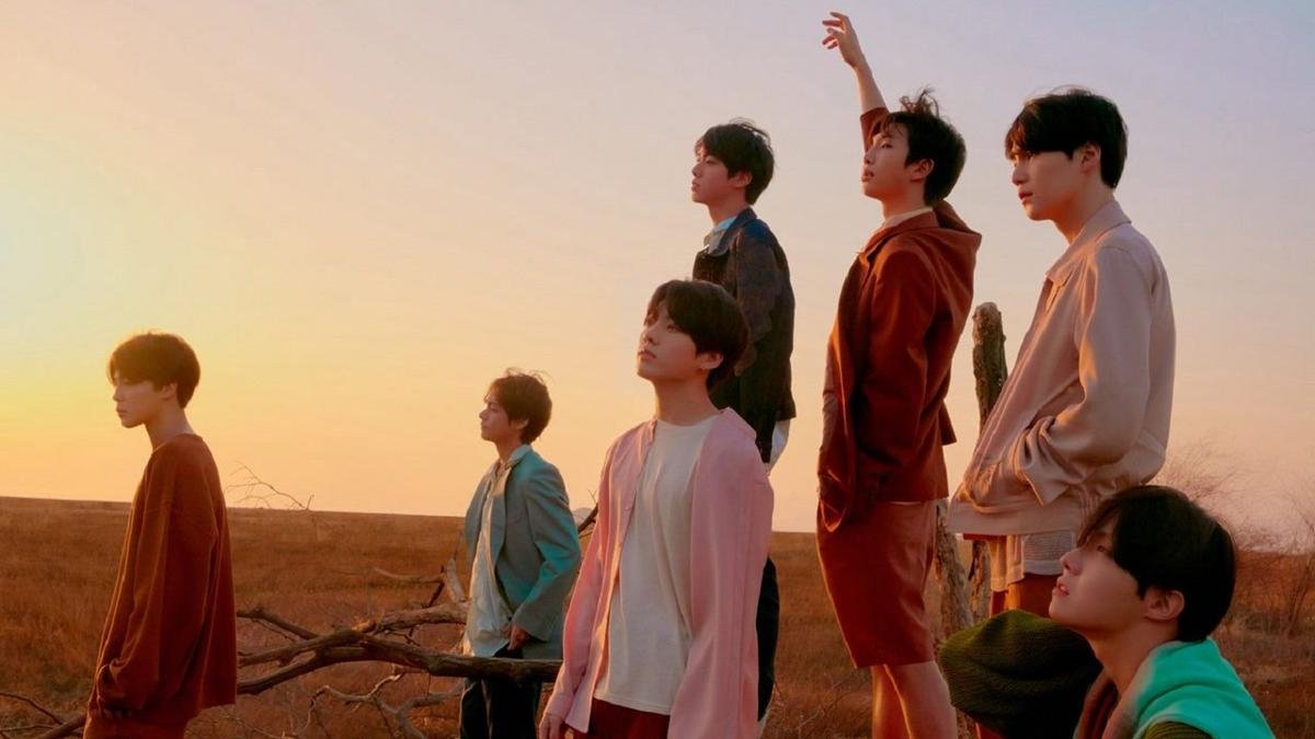 'Trận chiến' Kpop tháng 8: iKON, Red Velvet và BTS là nhân vật chính thì 'vai phụ mờ nhạt' sẽ thuộc về ai Ảnh 9