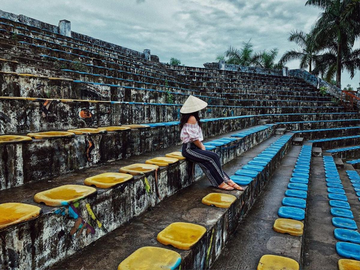 Sau lưng một cô gái là xứ Huế mộng mơ, xinh đẹp mà bất kỳ ai cũng nên đến một lần trong đời Ảnh 22