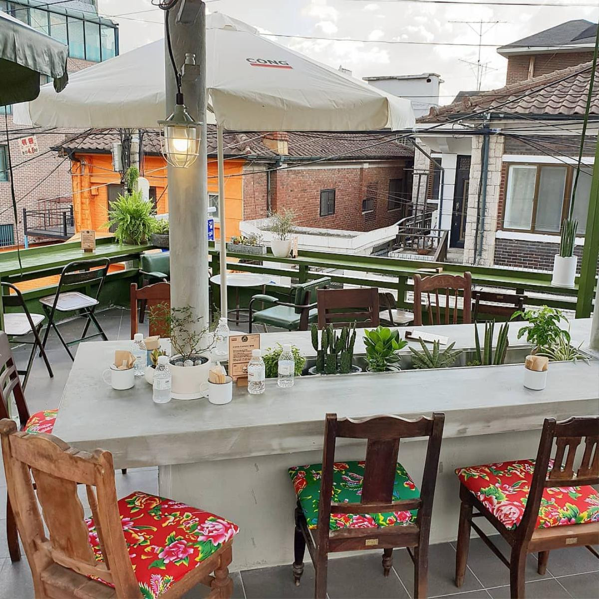 Giới trẻ Hàn Quốc ùn ùn kéo đến check-in tiệm cafe Việt Nam đầu tiên xuất hiện tại Hàn Quốc Ảnh 10