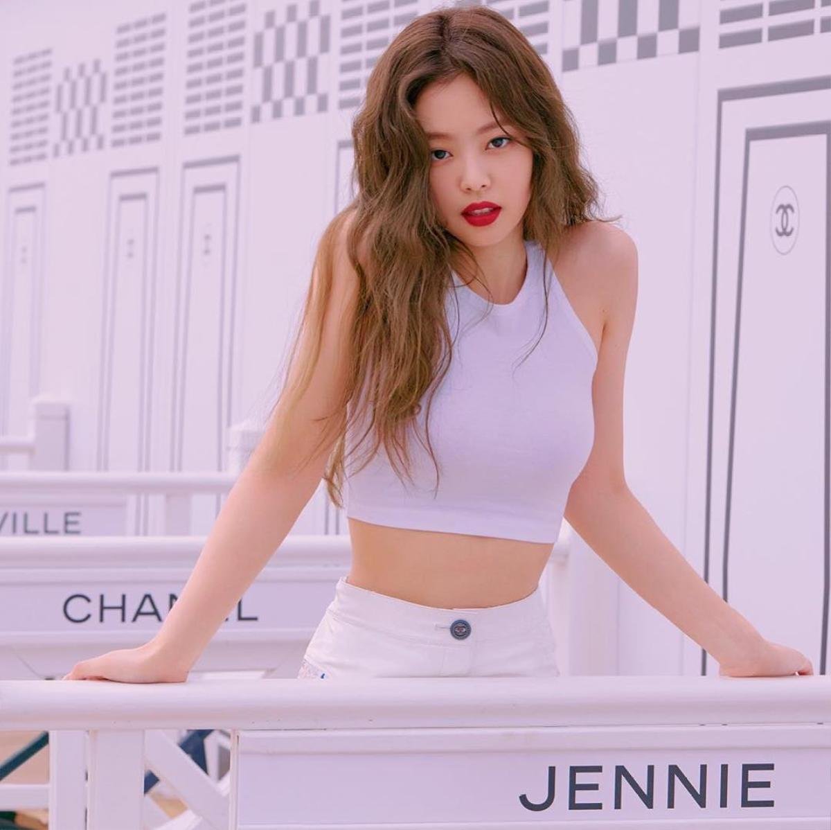 Muốn hạ gục Crush trong nháy mắt hãy học 4 kiểu tóc đẹp này của Jennie Kim (Black Pink) Ảnh 2