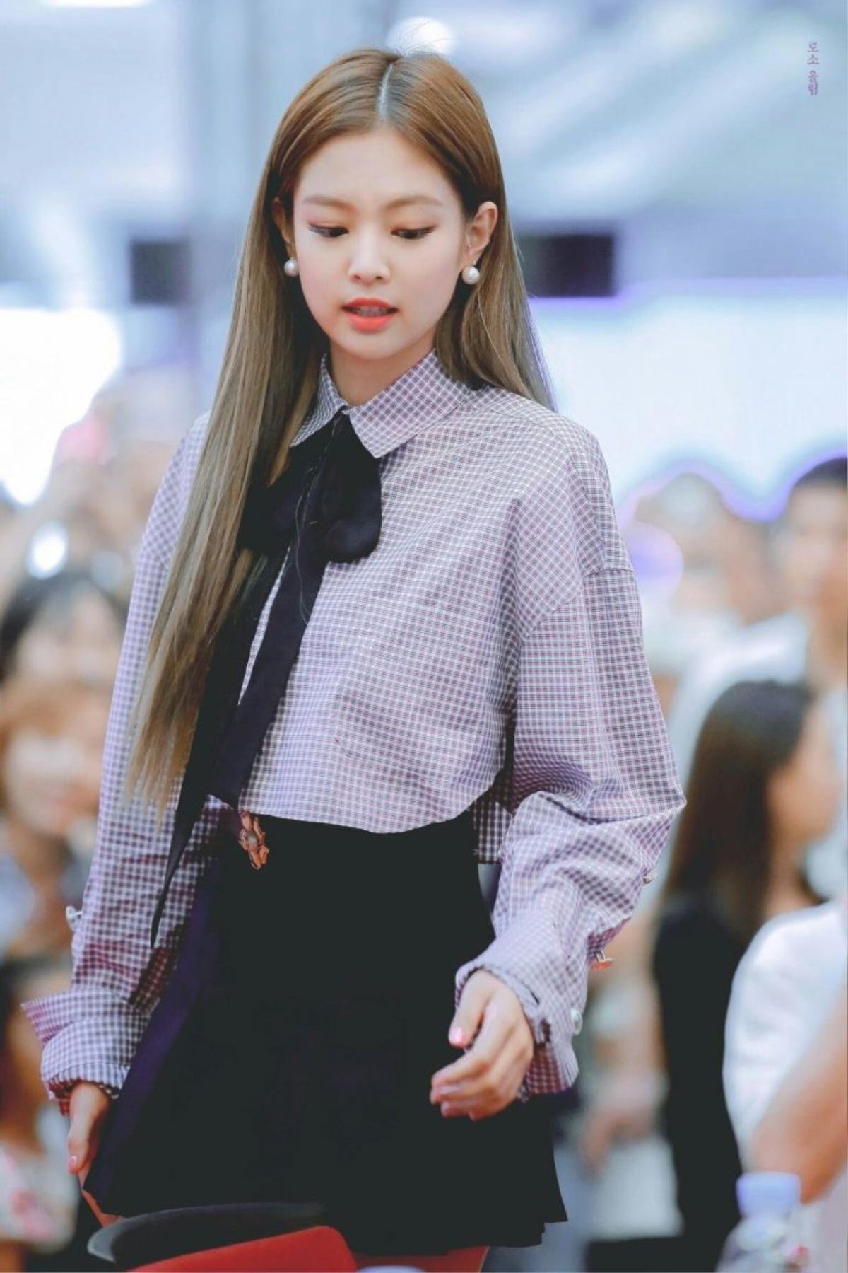 Muốn hạ gục Crush trong nháy mắt hãy học 4 kiểu tóc đẹp này của Jennie Kim (Black Pink) Ảnh 8