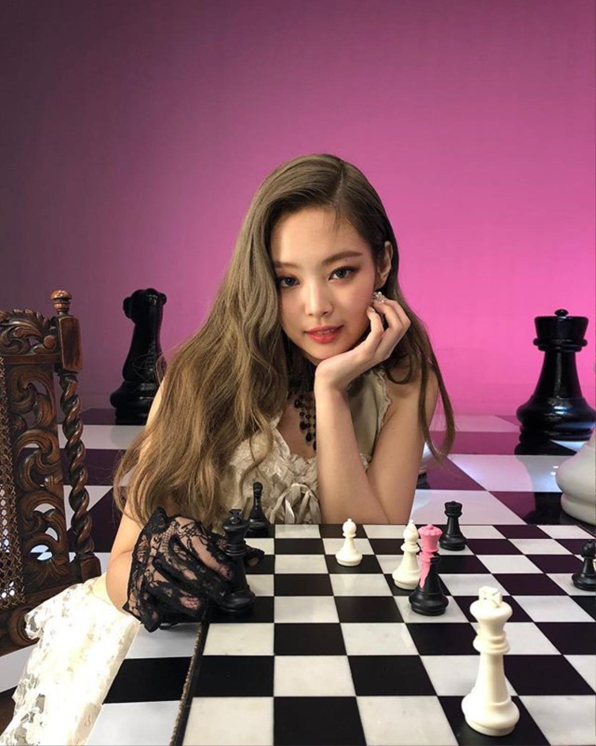 Muốn hạ gục Crush trong nháy mắt hãy học 4 kiểu tóc đẹp này của Jennie Kim (Black Pink) Ảnh 3