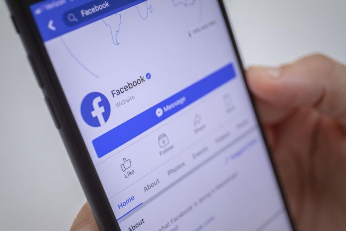 Facebook sập, dân mạng gọi tên Cao Quý phi của 'Diên Hi công lược' vì lý do này Ảnh 2