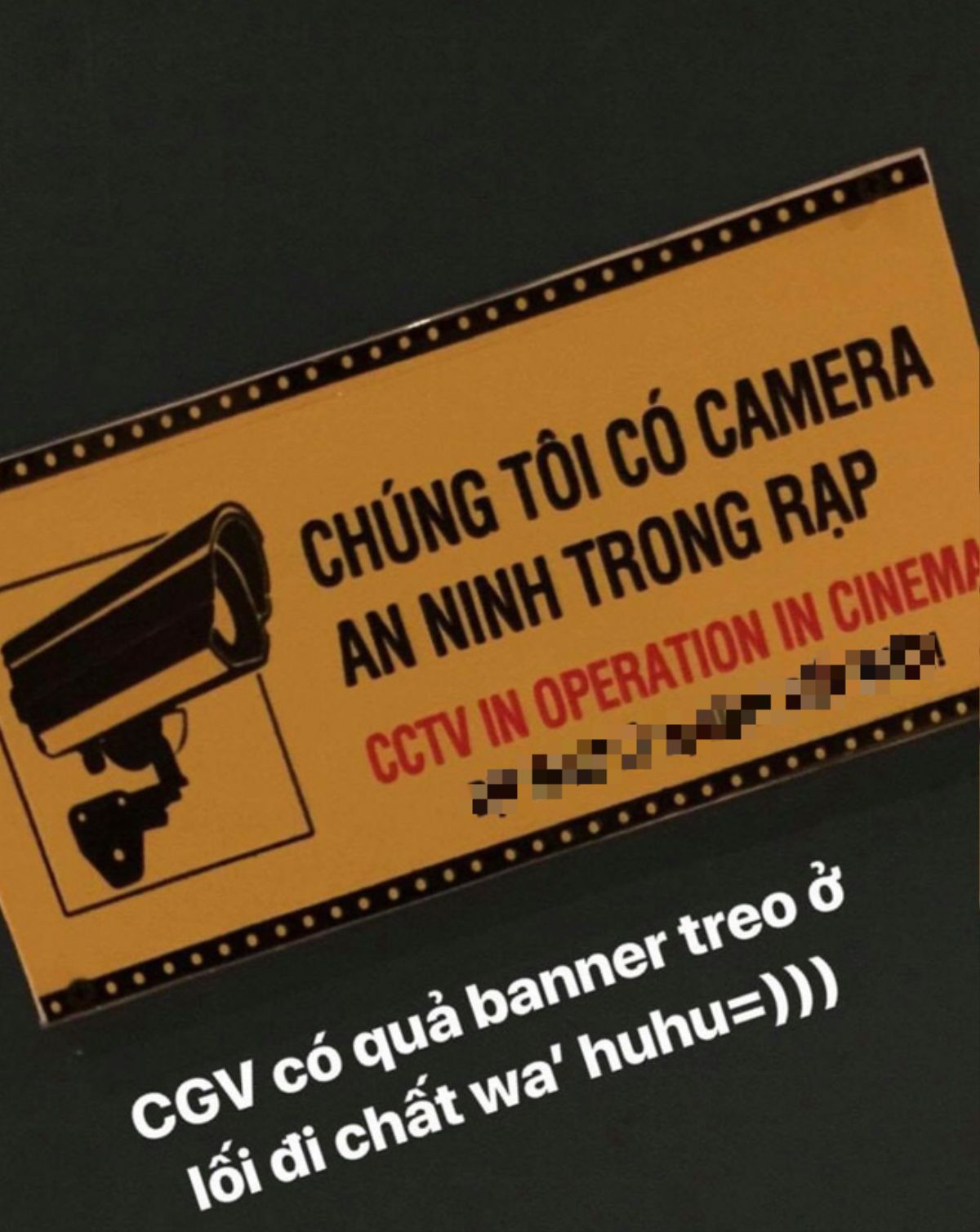 Thực hư tấm biển thông báo 'Chúng tôi có camera an ninh trong rạp' được cho là của CGV đang lan tràn trên MXH Ảnh 2