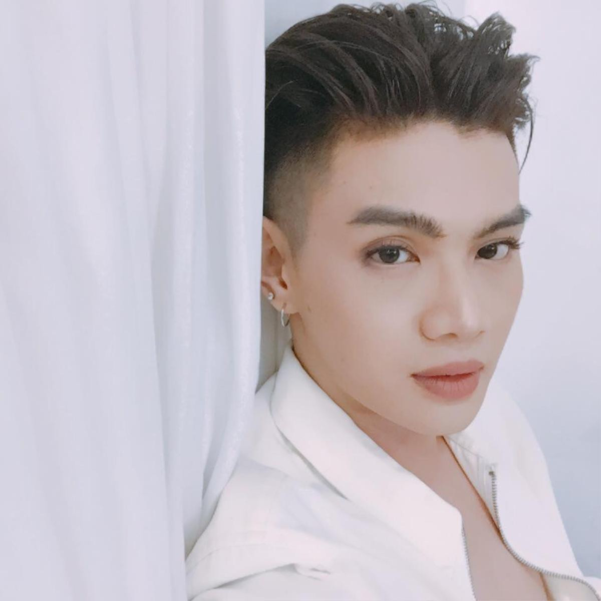 Trong showbiz Việt, đây chính là những cái tên truyền cảm hứng nhất đối với cộng đồng LGBT! Ảnh 7