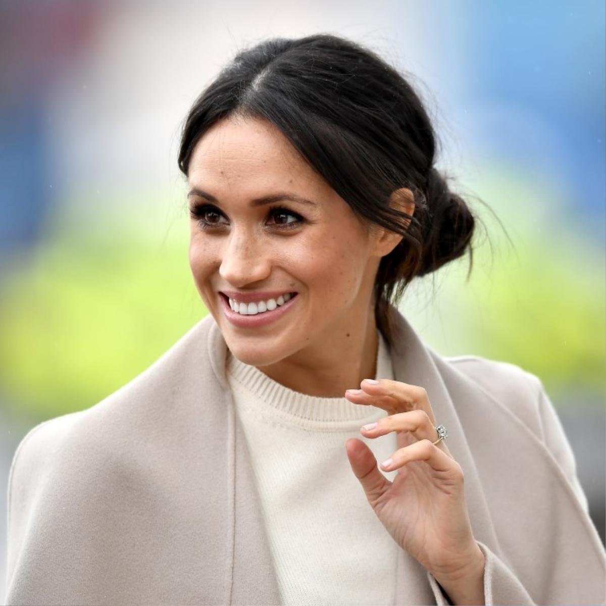 Công nương Meghan Markle làm giới trẻ dậy sóng với xu hướng xăm tàn nhang Ảnh 1