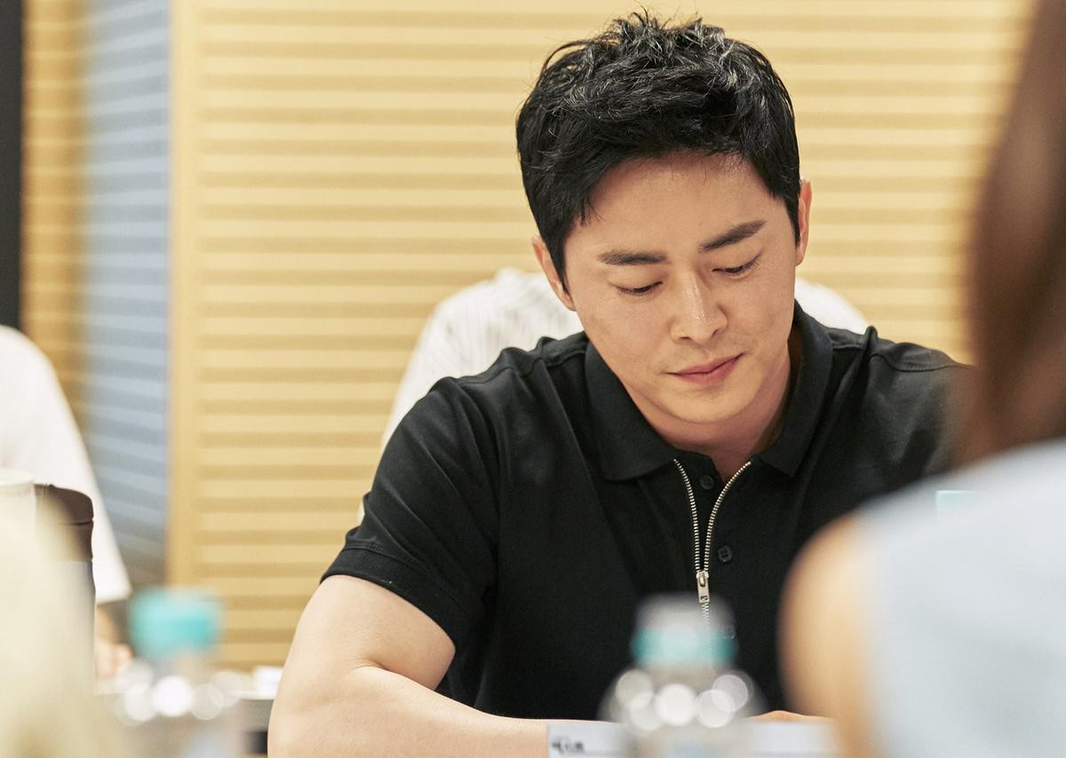 Yoona (SNSD) cùng mỹ nam Jo Jung Suk chia sẻ về dự án phim 'Exit' Ảnh 1