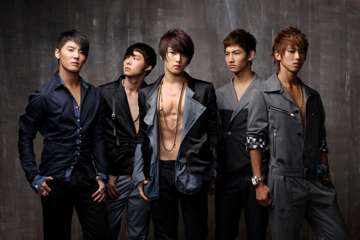 Vì sao 'nhóm nhạc xưa cũ' DBSK lại là boyband tỷ đô duy nhất của Kpop? Ảnh 4