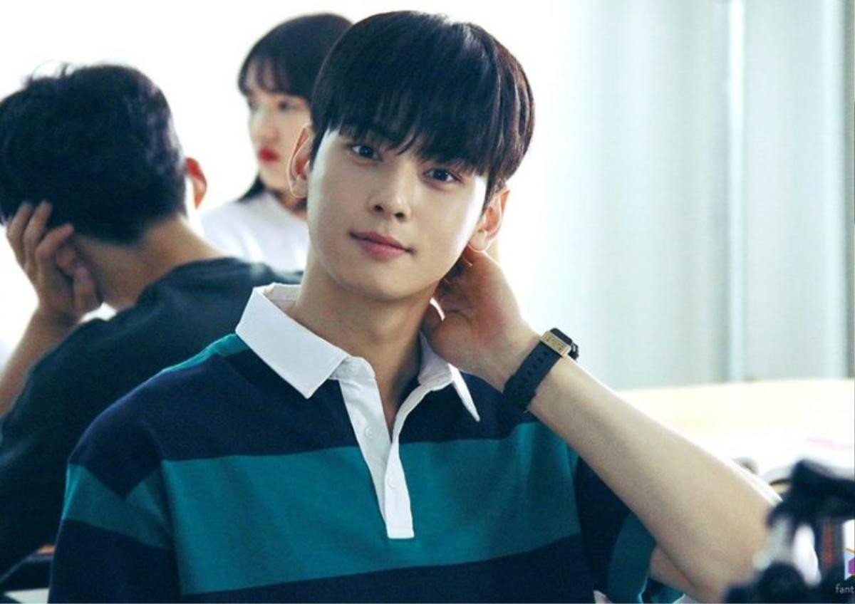 Cha Eun Woo (ASTRO) đẹp bất chấp tại hậu trường - Rapper Tiger JK là cameo trong ‘My ID is Gangnam Beauty’ Ảnh 1