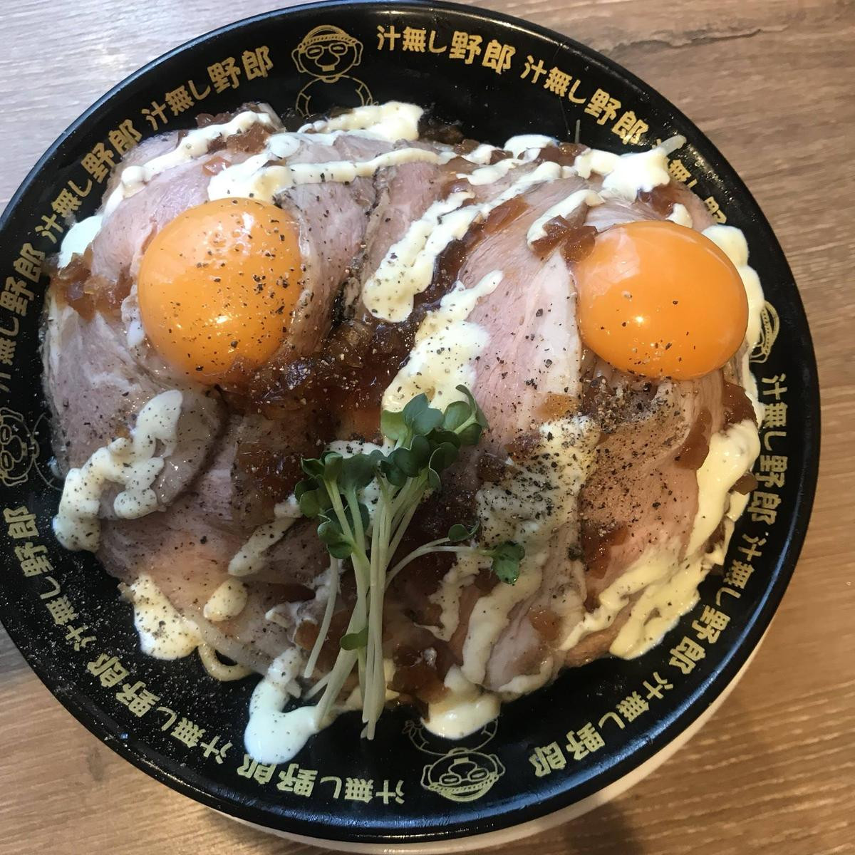 Quán mỳ ramen ở Nhật Bản hút khách vì từ nhân viên đến đầu bếp đều là các cô gái siêu gợi cảm Ảnh 5