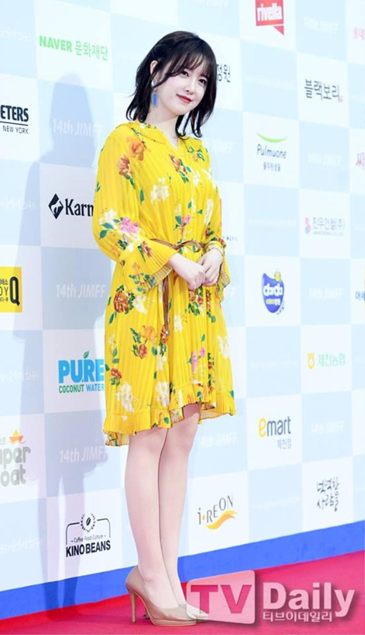 'Nàng Cỏ' Goo Hye Sun tái xuất với diện mạo 'mới', fan không khỏi xuýt xoa Ảnh 2