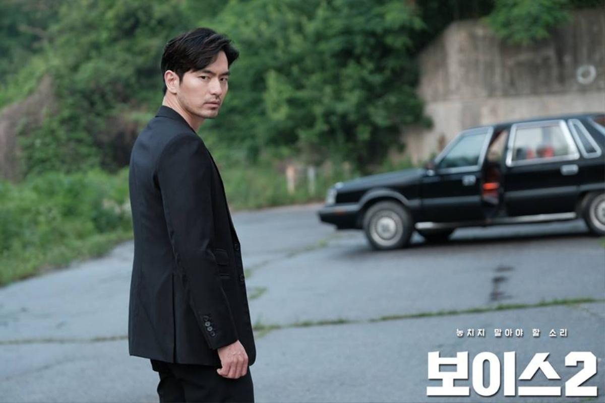 Ngộp thở 'cao thủ tình trường' Lee Jin Wook trong 'Voice 2' - Đã hiểu tại sao 'chị đại' Gong Hyo Jin, Choi Ji Woo bị đổ gục Ảnh 25