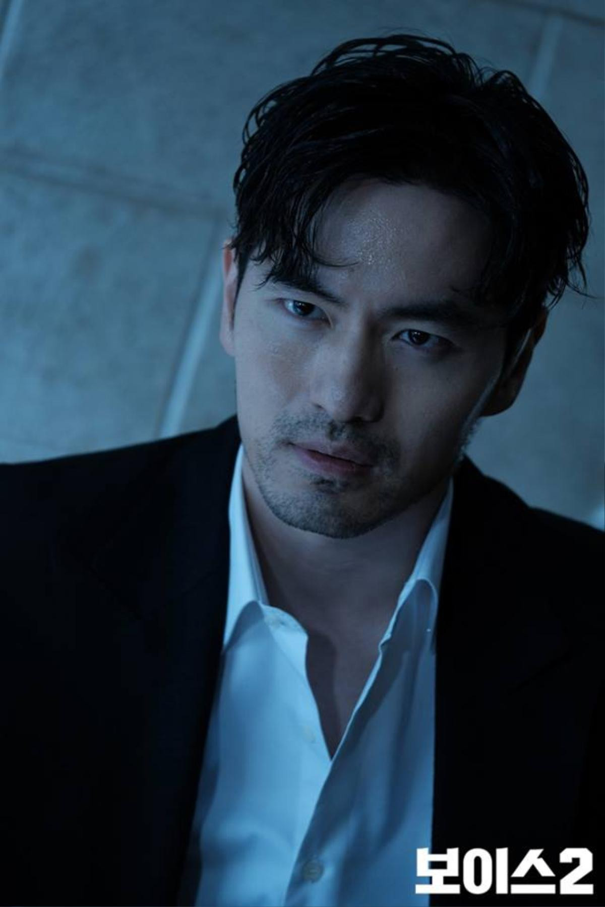 Ngộp thở 'cao thủ tình trường' Lee Jin Wook trong 'Voice 2' - Đã hiểu tại sao 'chị đại' Gong Hyo Jin, Choi Ji Woo bị đổ gục Ảnh 26