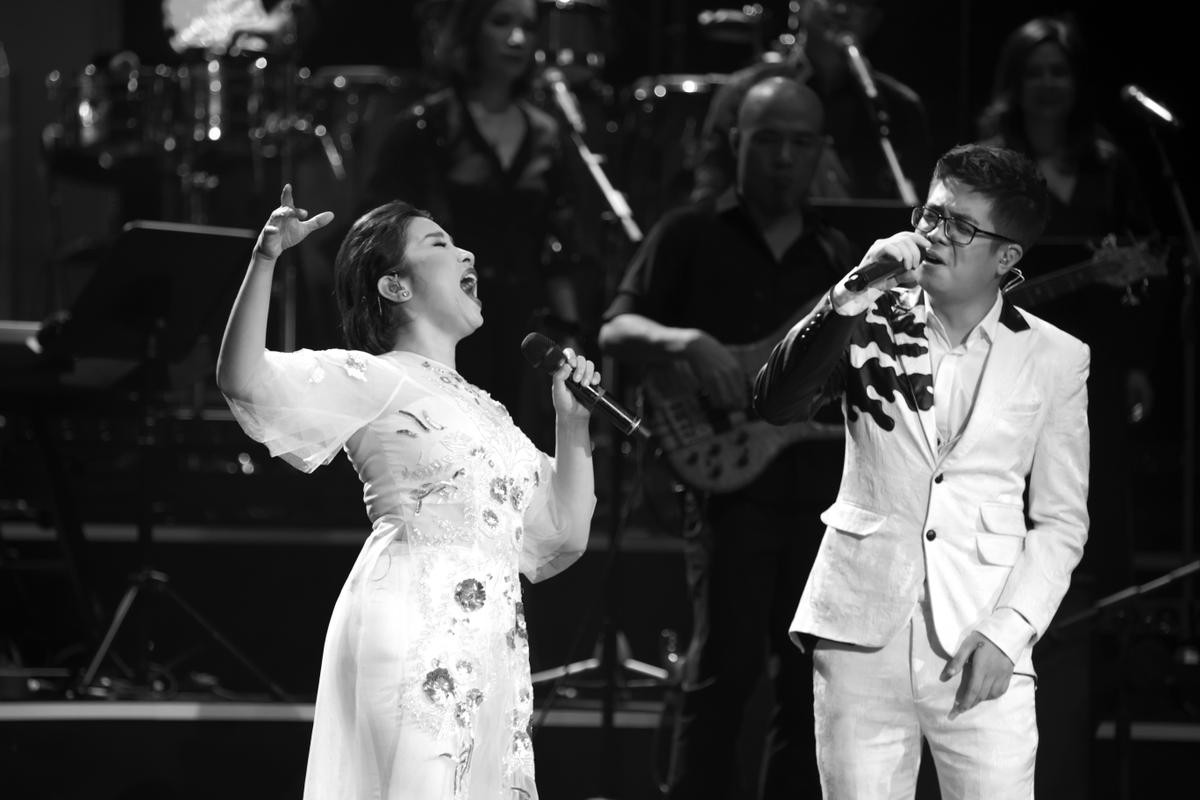 Concert cuối cùng của Diva Mỹ Linh: Xúc động, nghẹn ngào vì người Hà Nội vẫn luôn yêu cái đẹp Ảnh 6