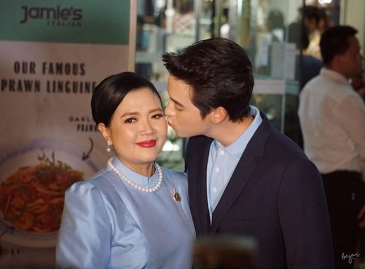 Ngày của Mẹ: Trai đẹp James Jirayu ‘nhõng nhẽo', Yaya - Kimberley khiến fan muốn 'đuổi' đi lấy chồng ngay Ảnh 16