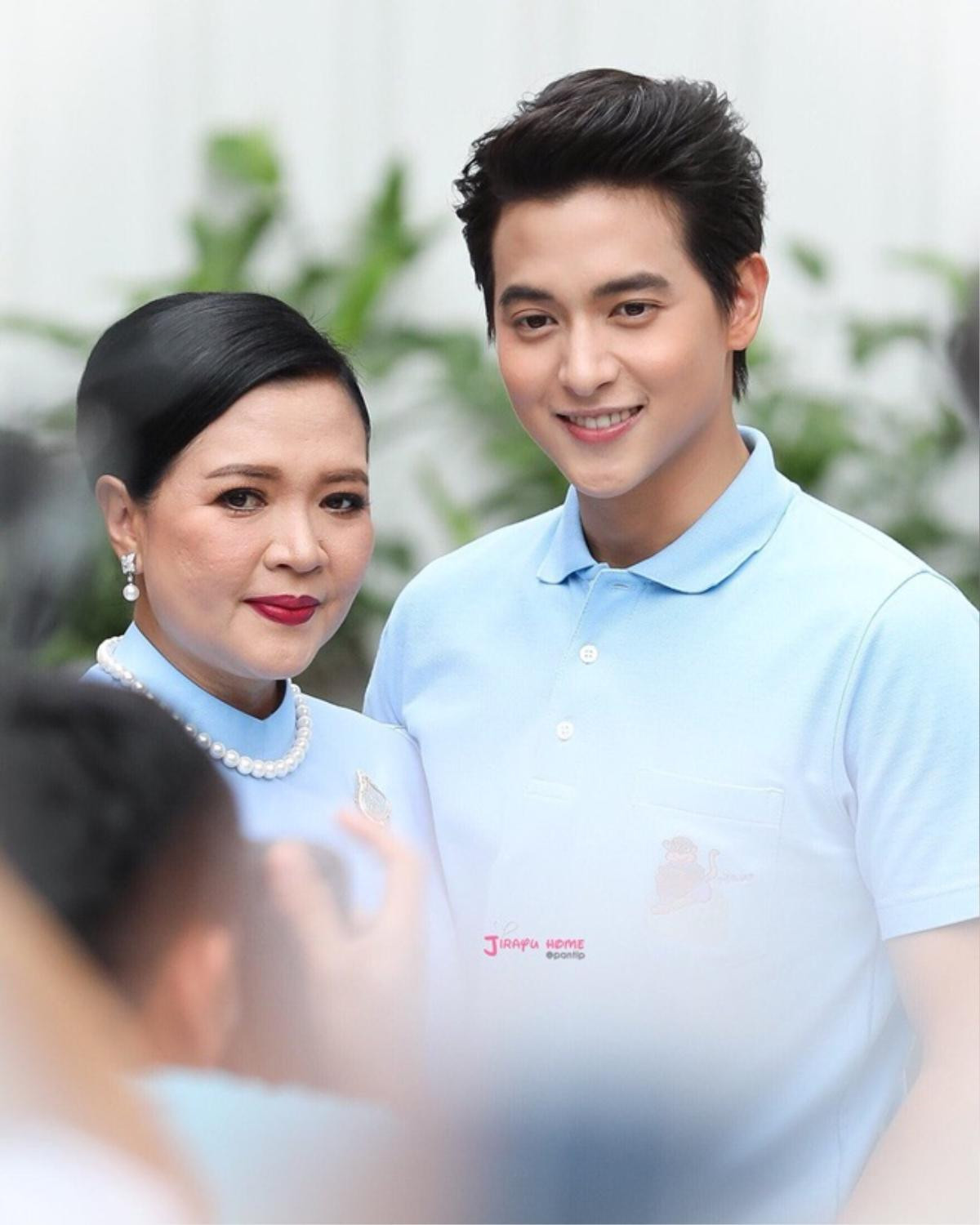 Ngày của Mẹ: Trai đẹp James Jirayu ‘nhõng nhẽo', Yaya - Kimberley khiến fan muốn 'đuổi' đi lấy chồng ngay Ảnh 23