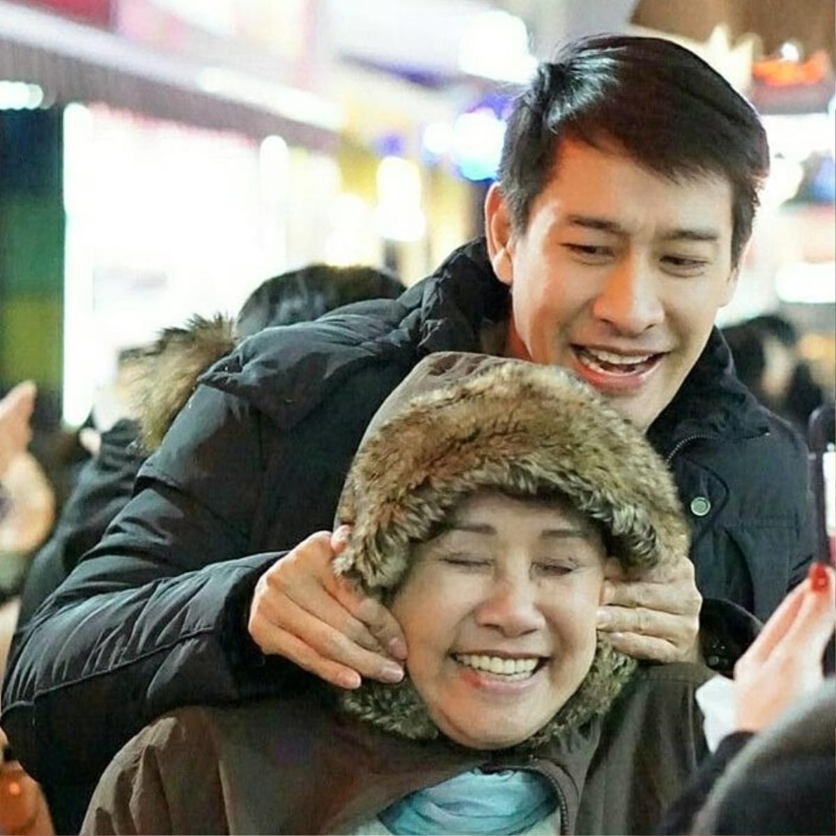 Ngày của Mẹ: Trai đẹp James Jirayu ‘nhõng nhẽo', Yaya - Kimberley khiến fan muốn 'đuổi' đi lấy chồng ngay Ảnh 62