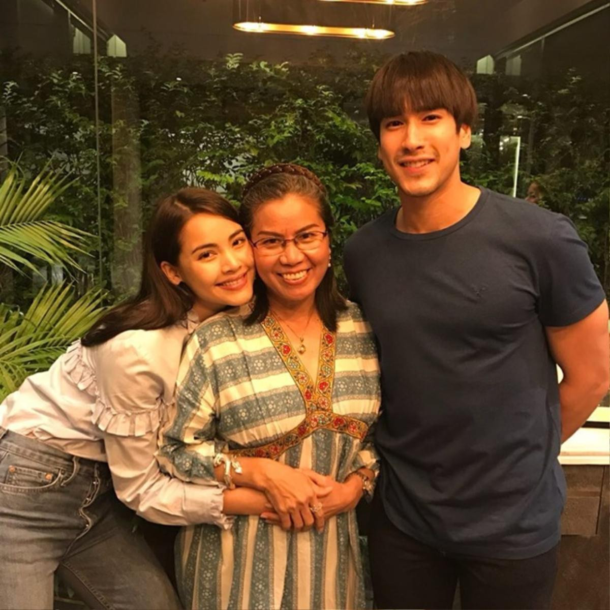 Ngày của Mẹ: Trai đẹp James Jirayu ‘nhõng nhẽo', Yaya - Kimberley khiến fan muốn 'đuổi' đi lấy chồng ngay Ảnh 8