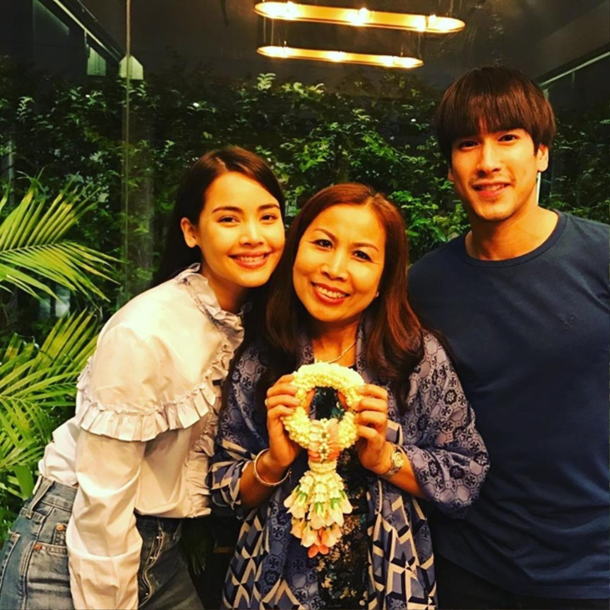 Ngày của Mẹ: Trai đẹp James Jirayu ‘nhõng nhẽo', Yaya - Kimberley khiến fan muốn 'đuổi' đi lấy chồng ngay Ảnh 9