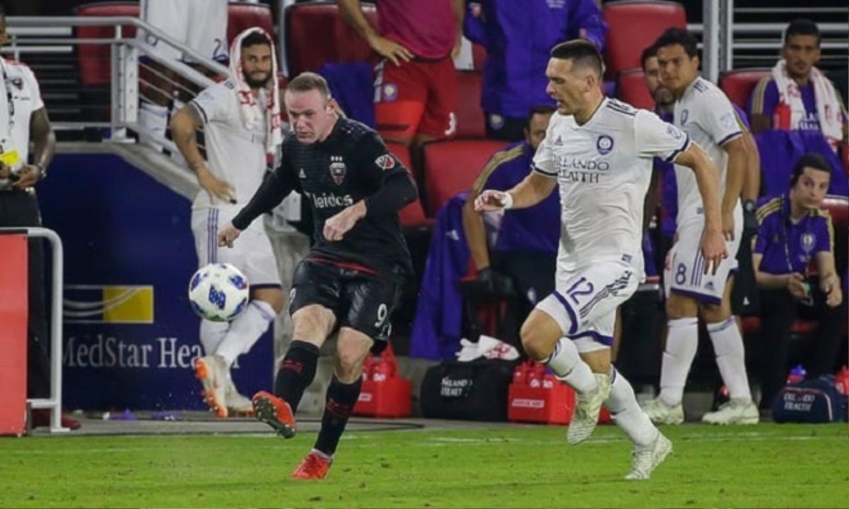 Chiêm ngưỡng pha kiến tạo khiến cả thế giới phát cuồng của Rooney Ảnh 1