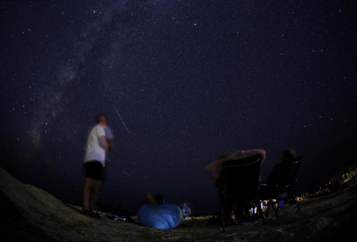 Mưa sao băng Perseid đẹp tuyệt vời trên bầu trời đêm Ảnh 9