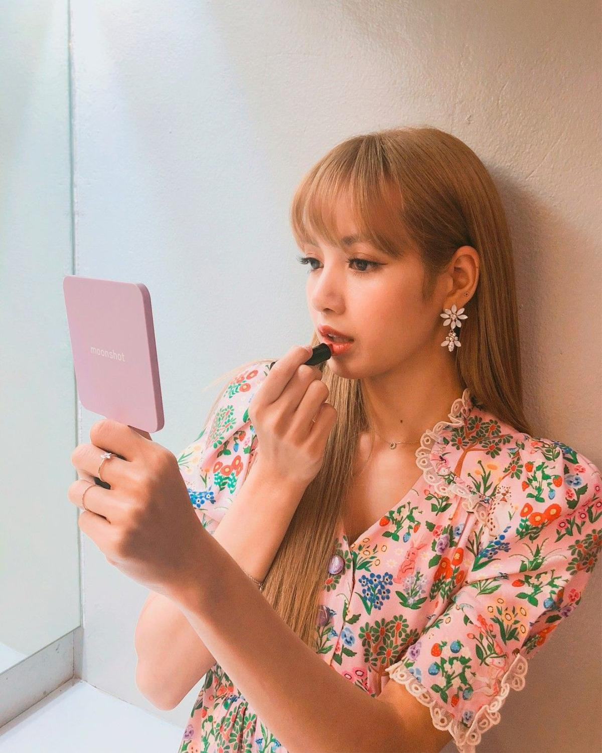 Tất cả đều biết Lisa (BlackPink) bật khóc tại fansign Thái nhưng lý do thì không phải ai cũng tỏ tường Ảnh 5