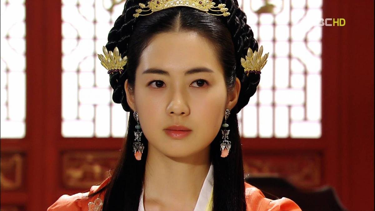 'Nàng Dae Jang Geum' Lee Young Ae bỏ vai sau gần 1 năm, 'Nữ hoàng Seon Deok' Lee Yo Won sẽ thay thế Ảnh 3