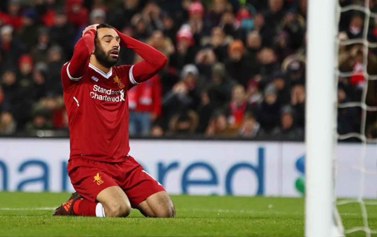 Sao Liverpool Mohamed Salah vừa lái xe vừa dùng smartphone gây tranh cãi Ảnh 2