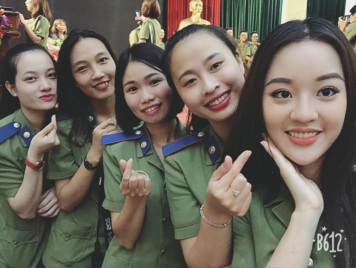 Ngắm Hoa khôi ĐH Phòng cháy chữa cháy đẹp hết nấc trong bộ ảnh kỷ niệm ngày tốt nghiệp Ảnh 11