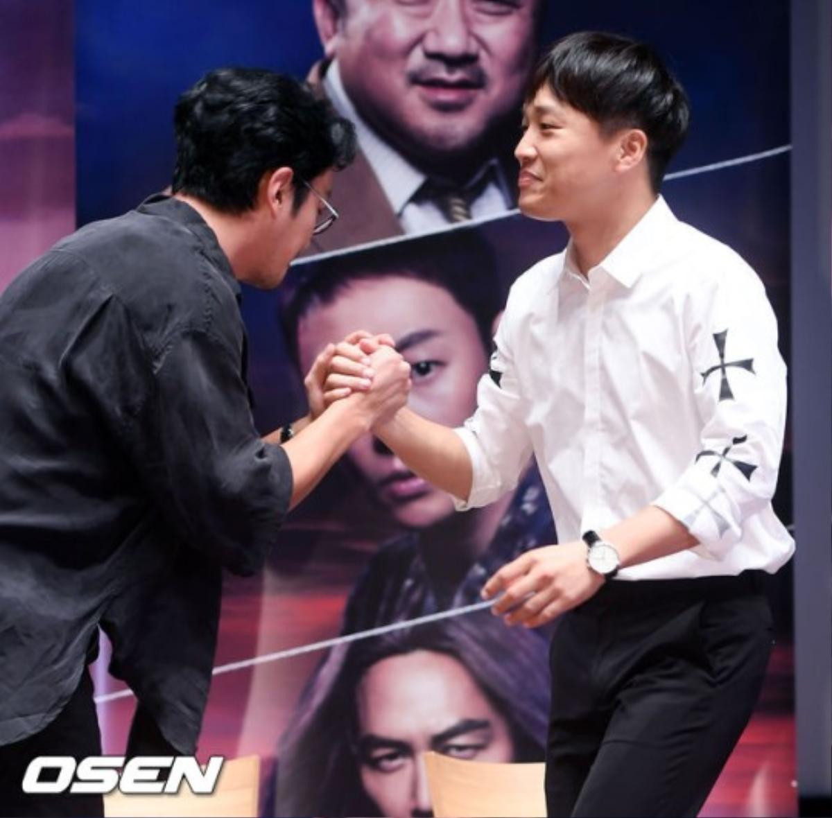 Ngạc nhiên khi Cha Tae Hyun của phần 1 bất ngờ xuất hiện tại sự kiện cùng diễn viên 'Thử thách thần chết 2' Ảnh 18