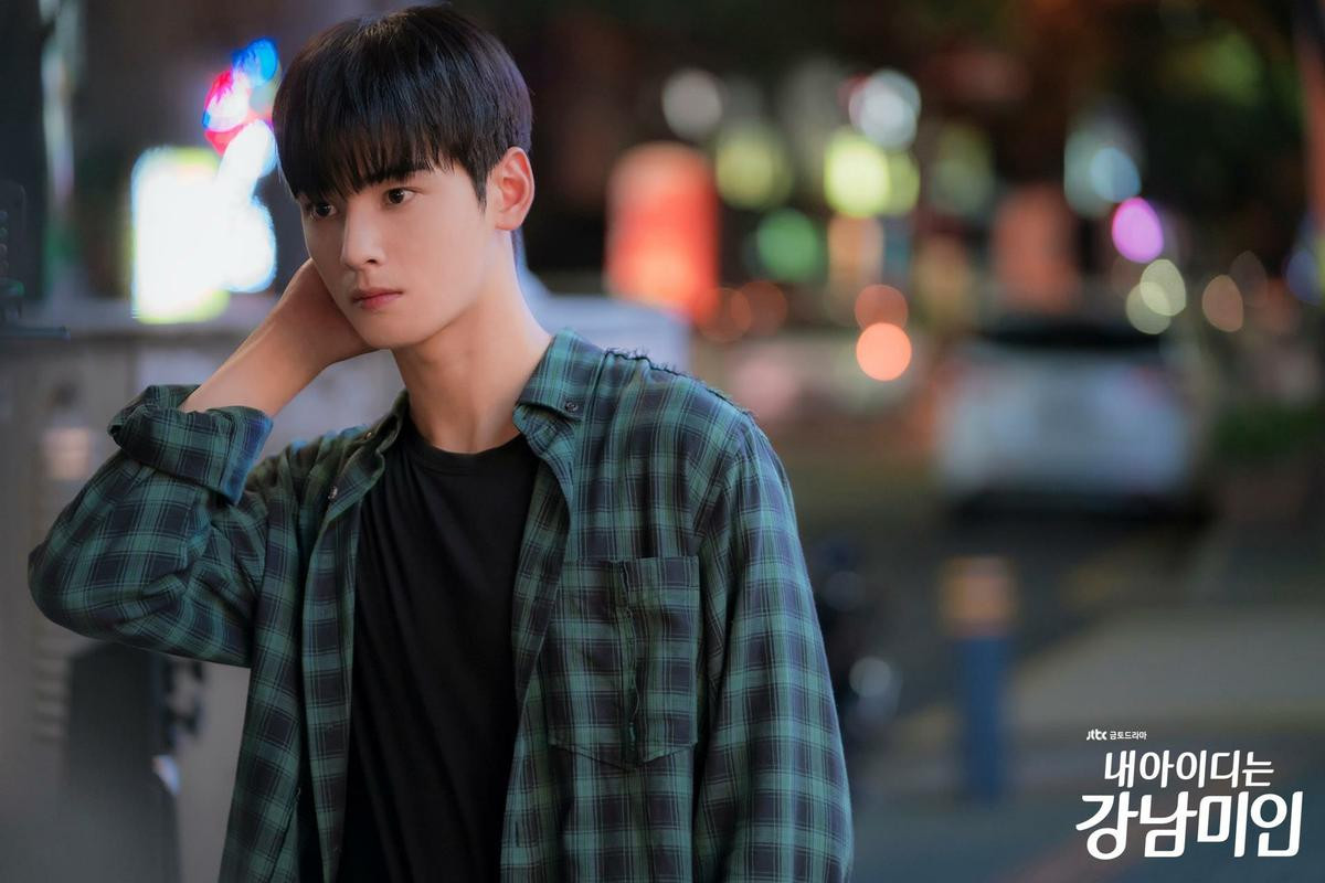 Nhan sắc gây 'sốt' màn ảnh của L (INFINITE) và Cha Eun Woo (ASTRO) giữa năm 2018 Ảnh 42