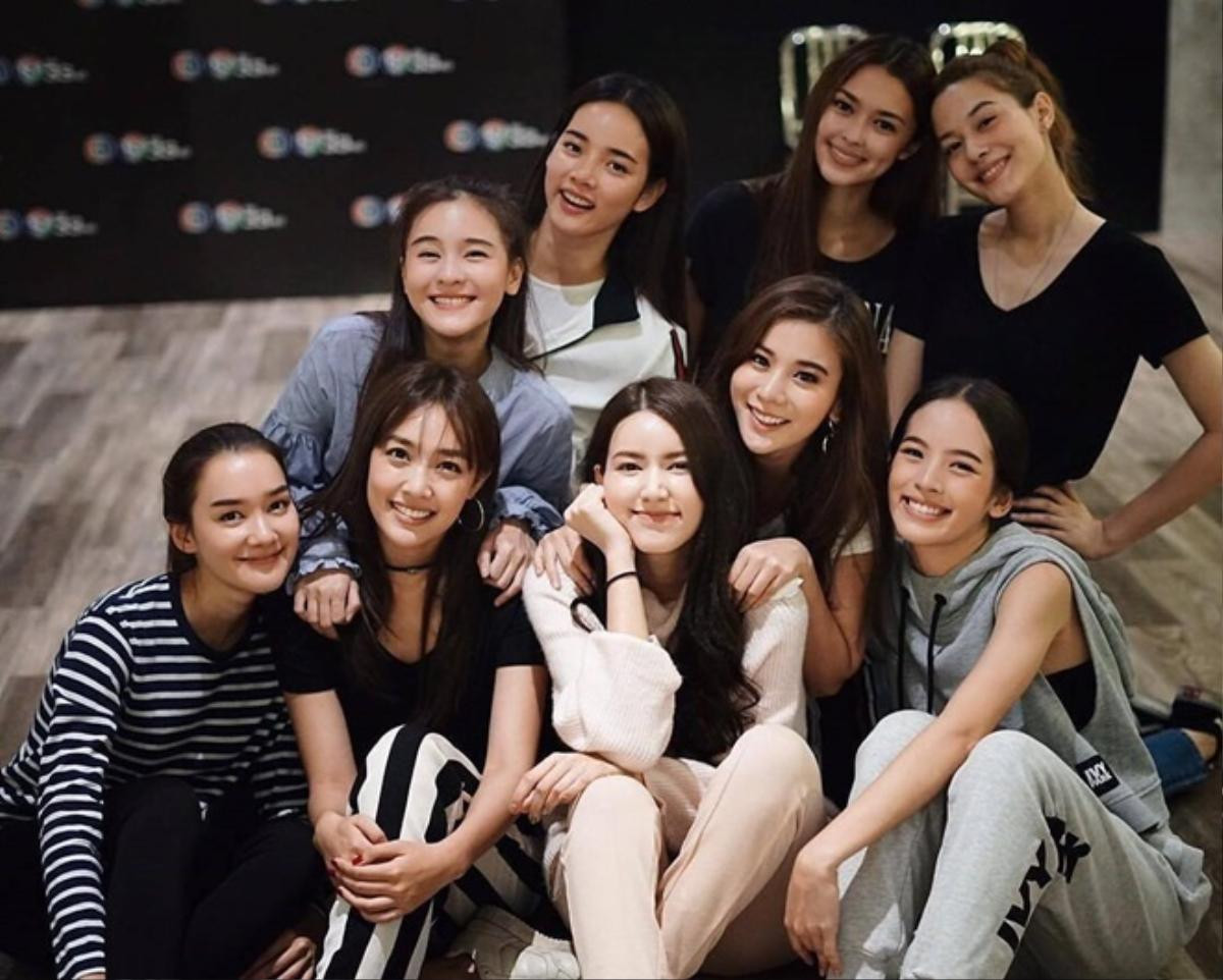 Hai dự án của Aom Sushar bị ‘đắp chiếu’ đến mức fan cũng không biết sắp lên sóng Ảnh 25