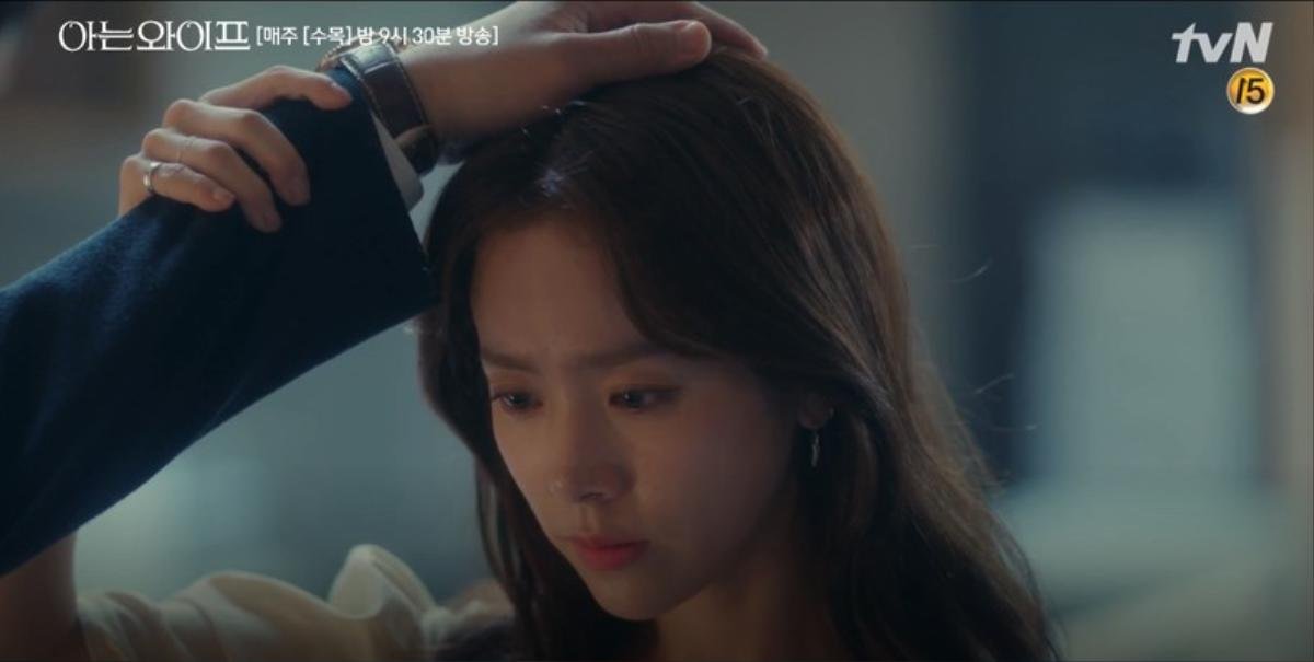 'Familiar Wife': Kang Han Na nhìn thấy Ji Sung và Han Ji Min thân mật bên nhau! Ảnh 33