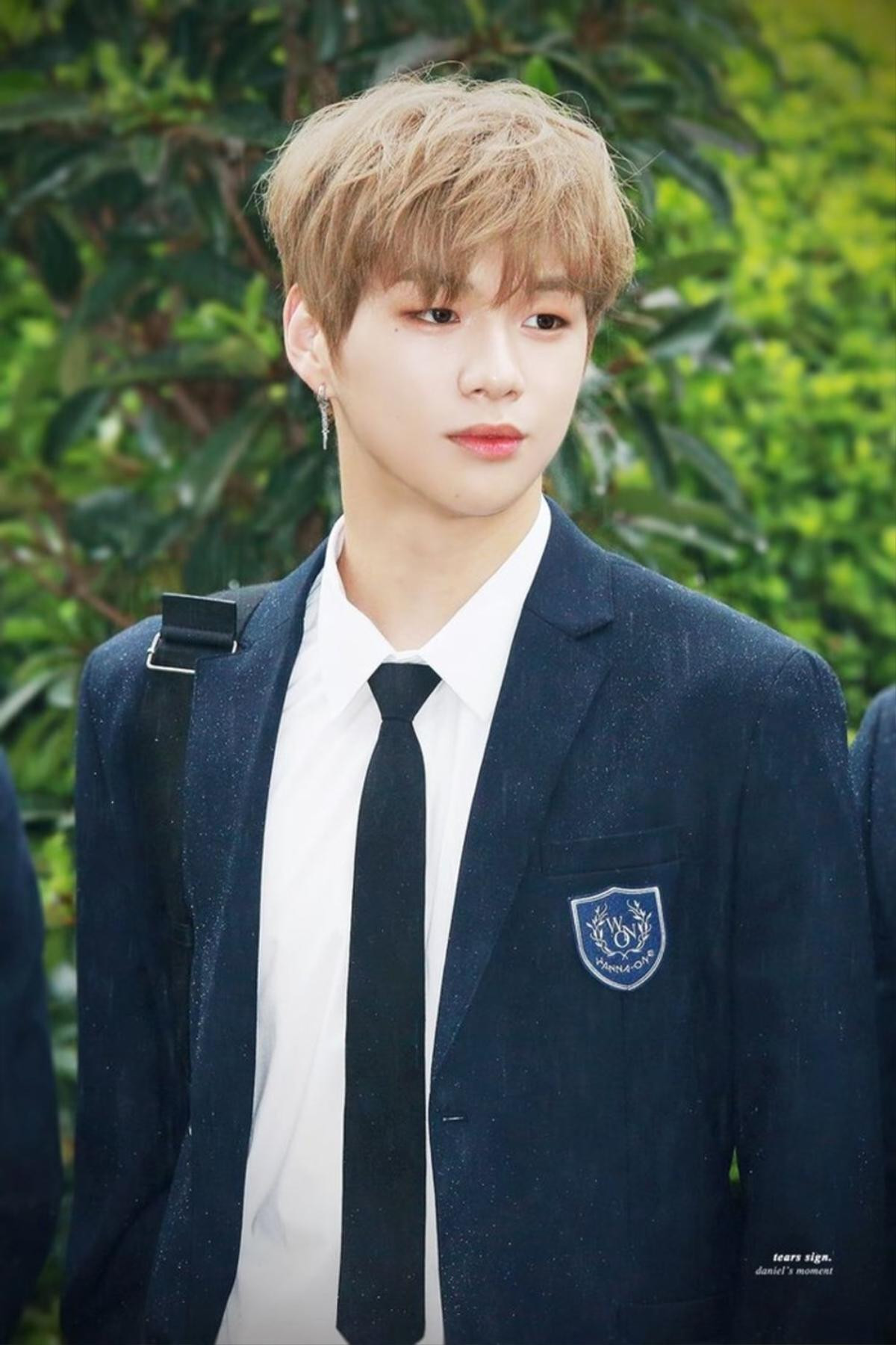 BXH thương hiệu thành viên boygroup tháng 8: Kang Daniel dẫn đầu, ai cũng bất ngờ với vị trí thứ 2 Ảnh 1