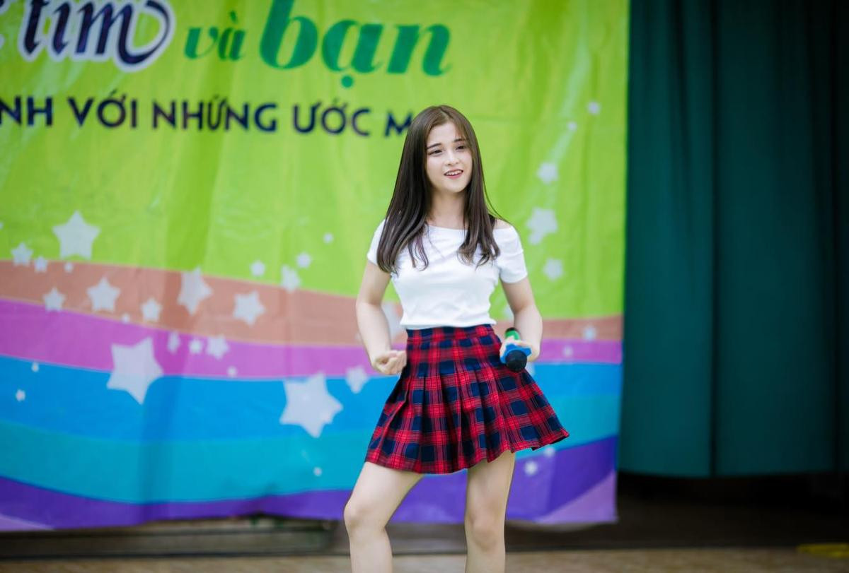 Gặp nữ sinh trường Luật có gương mặt đẹp giống hệt Nancy (Momoland), sở hữu cực nhiều tài lẻ Ảnh 3