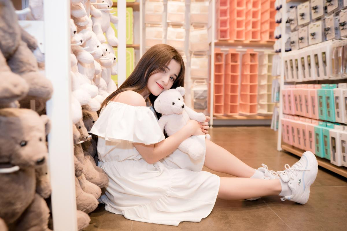 Gặp nữ sinh trường Luật có gương mặt đẹp giống hệt Nancy (Momoland), sở hữu cực nhiều tài lẻ Ảnh 16