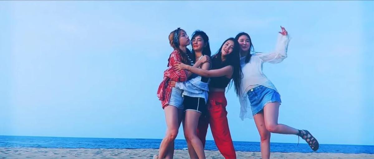 MV Kpop tuần qua: Đối đầu với bộ đôi nhà SM, liệu girlgroup tân binh của CUBE có chiếm spotlight? Ảnh 5