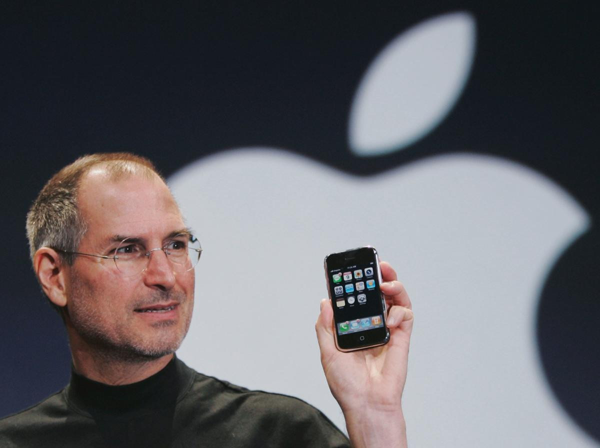 Tất cả chúng ta đã bị Steve Jobs 'lừa' khi ra mắt chiếc iPhone huyền thoại đầu tiên như thế nào? Ảnh 1