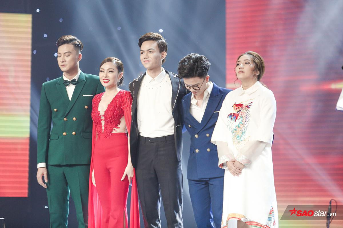 Xúc động trước những gam màu Vu Lan trong liveshow 2 The Voice 2018 Ảnh 10