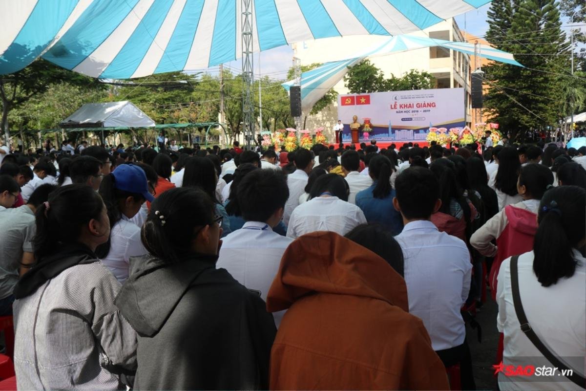 Thanh Duy Idol cùng sinh viên ĐH Khoa học Tự nhiên TP.HCM cháy hết mình trong lễ chào đón năm học mới Ảnh 9