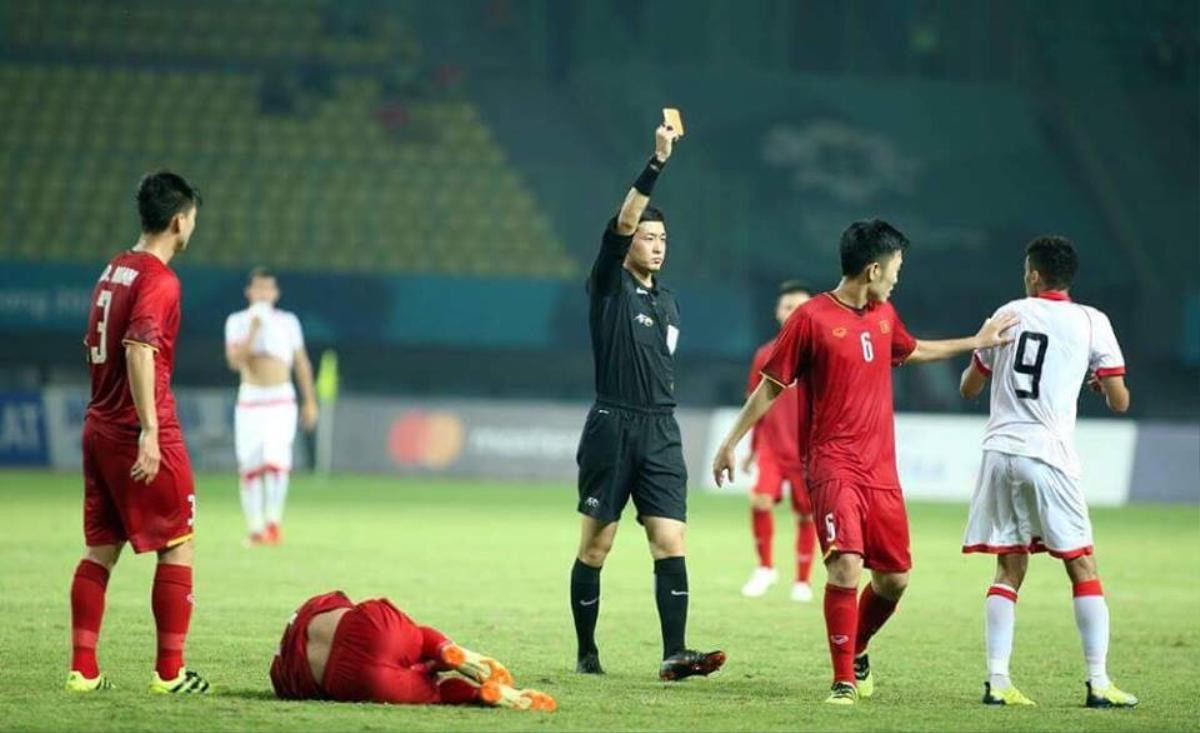 TRỰC TIẾP U23 Việt Nam - U23 Bahrain 1-0: Công Phượng ghi bàn thắng lịch sử! Ảnh 2