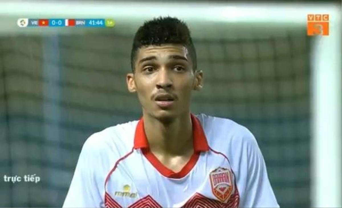 TRỰC TIẾP U23 Việt Nam - U23 Bahrain 1-0: Công Phượng ghi bàn thắng lịch sử! Ảnh 3