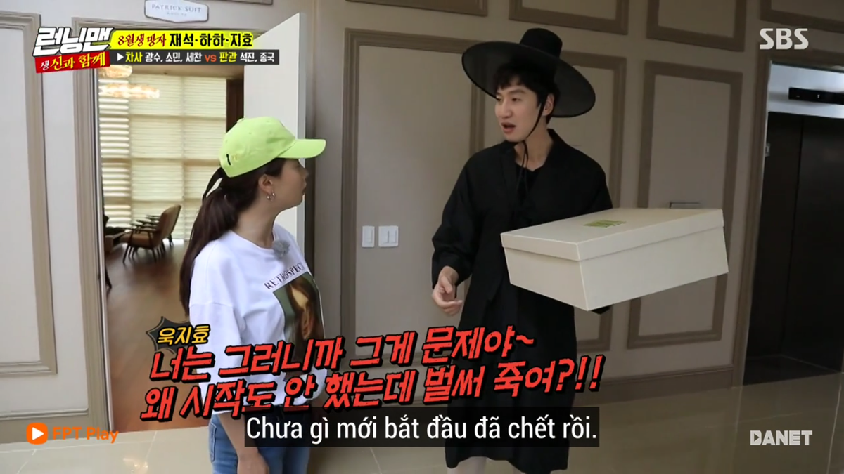 Running Man tập 415: Haha bị thần chết gõ cửa lúc đi vệ sinh, Kwang Soo đắm đuối hôn… Jong Kook Ảnh 5