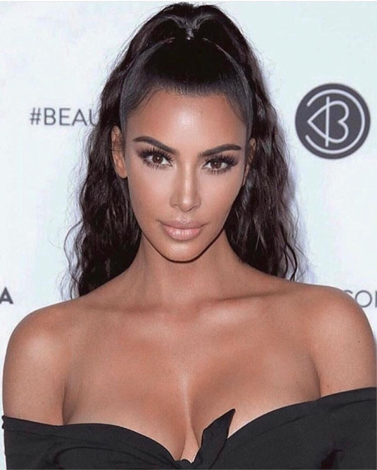 Kim Kardashian đã chia sẻ bí quyết làm đẹp khiến nhiều người phải giật mình Ảnh 3