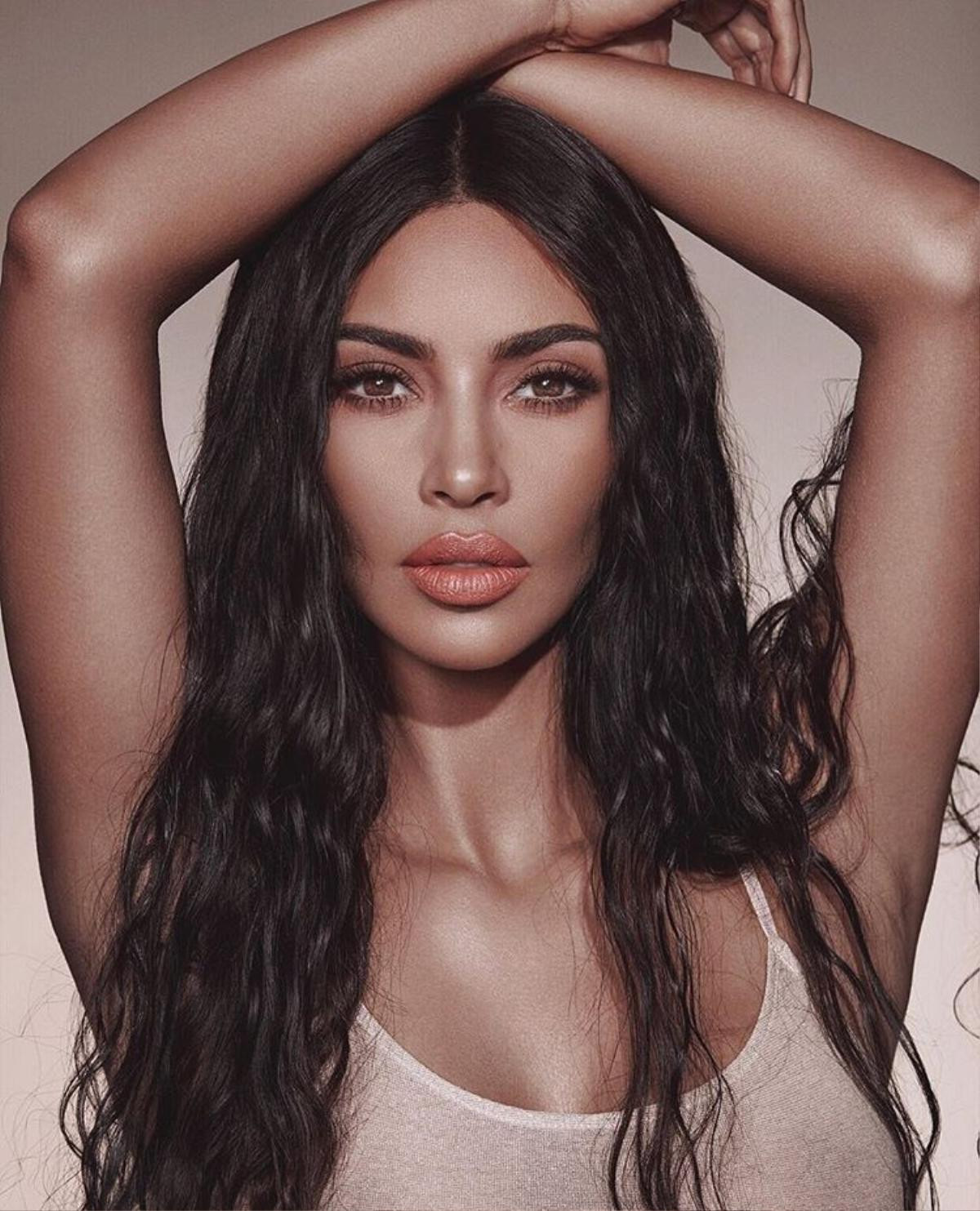 Kim Kardashian đã chia sẻ bí quyết làm đẹp khiến nhiều người phải giật mình Ảnh 4