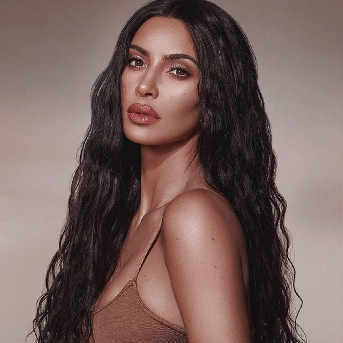 Kim Kardashian đã chia sẻ bí quyết làm đẹp khiến nhiều người phải giật mình Ảnh 5