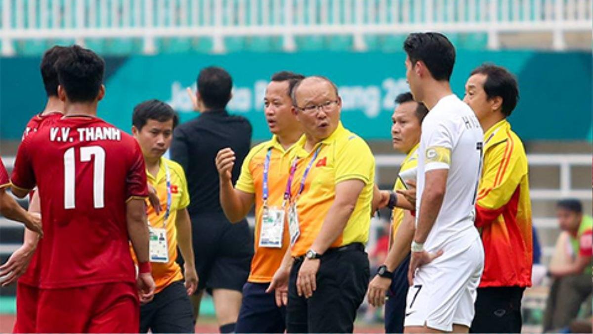 Son Heung-min nghe lén chiến thuật của tuyển Olympic Việt Nam và phản ứng bất ngờ từ HLV Park Hang Seo Ảnh 1